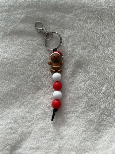 Mézeskalács szilikon kulcstartó  (fehér - piros)