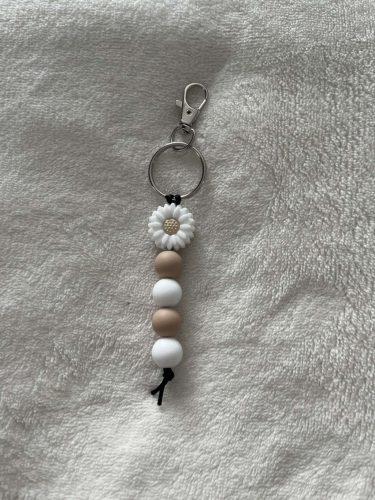 Virág szilikon kulcstartó (barna - fehér ) 